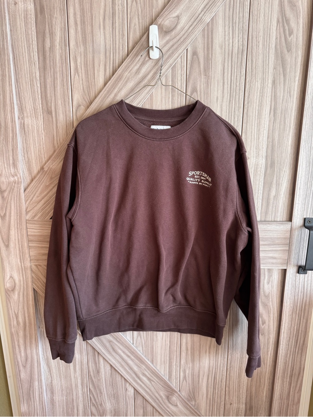 Old Navy Men's Brown Crewneck Sweatshirt with Chest Logotipo